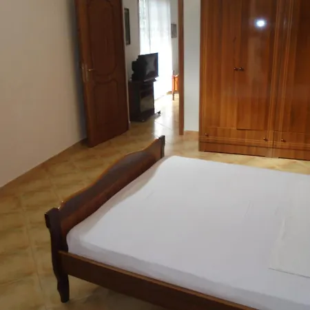 Vila Vasili بورش